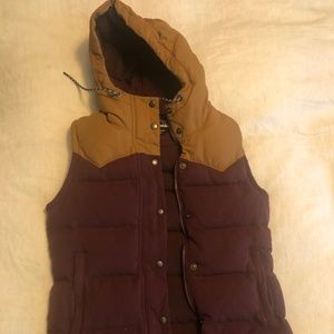 Patagonia Bivy Hooded Vest - Dark Ruby and Gold